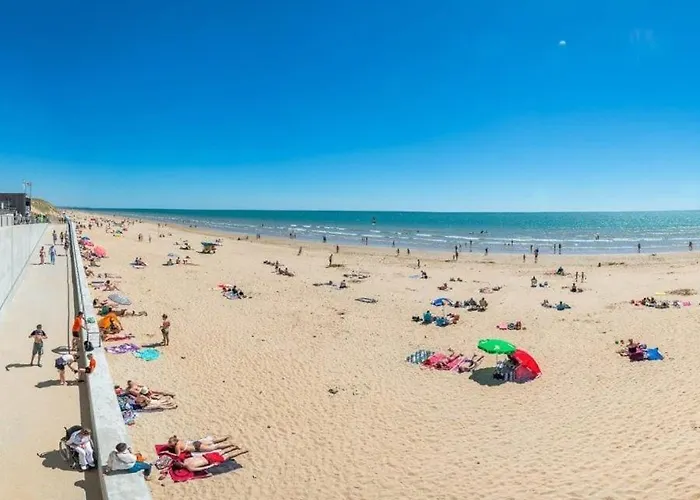 6 Personnes A 250 M De La Villa